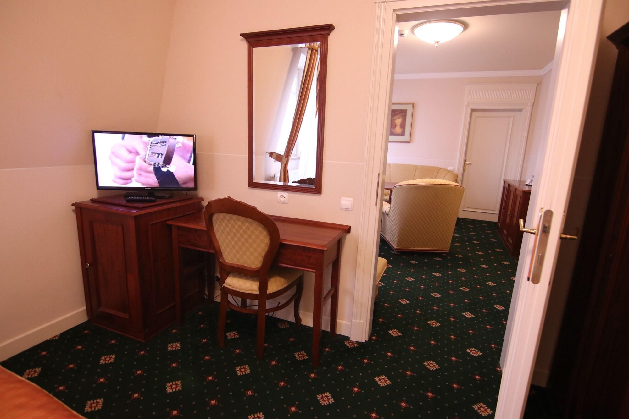 Humboldt Park Hotel & Spa Karlovy Vary Luaran gambar
