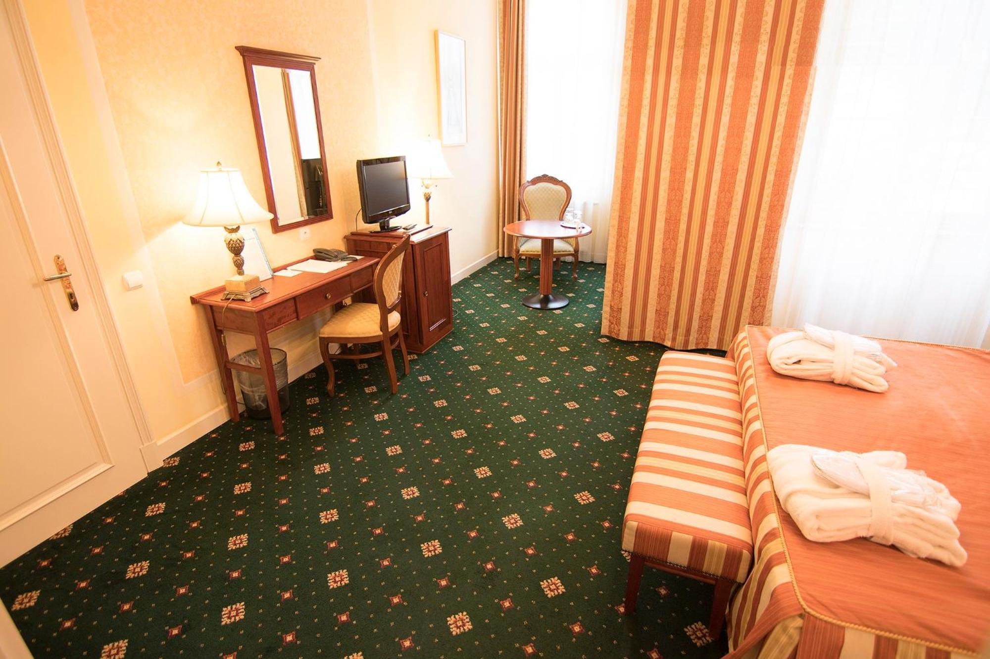 Humboldt Park Hotel & Spa Karlovy Vary Luaran gambar