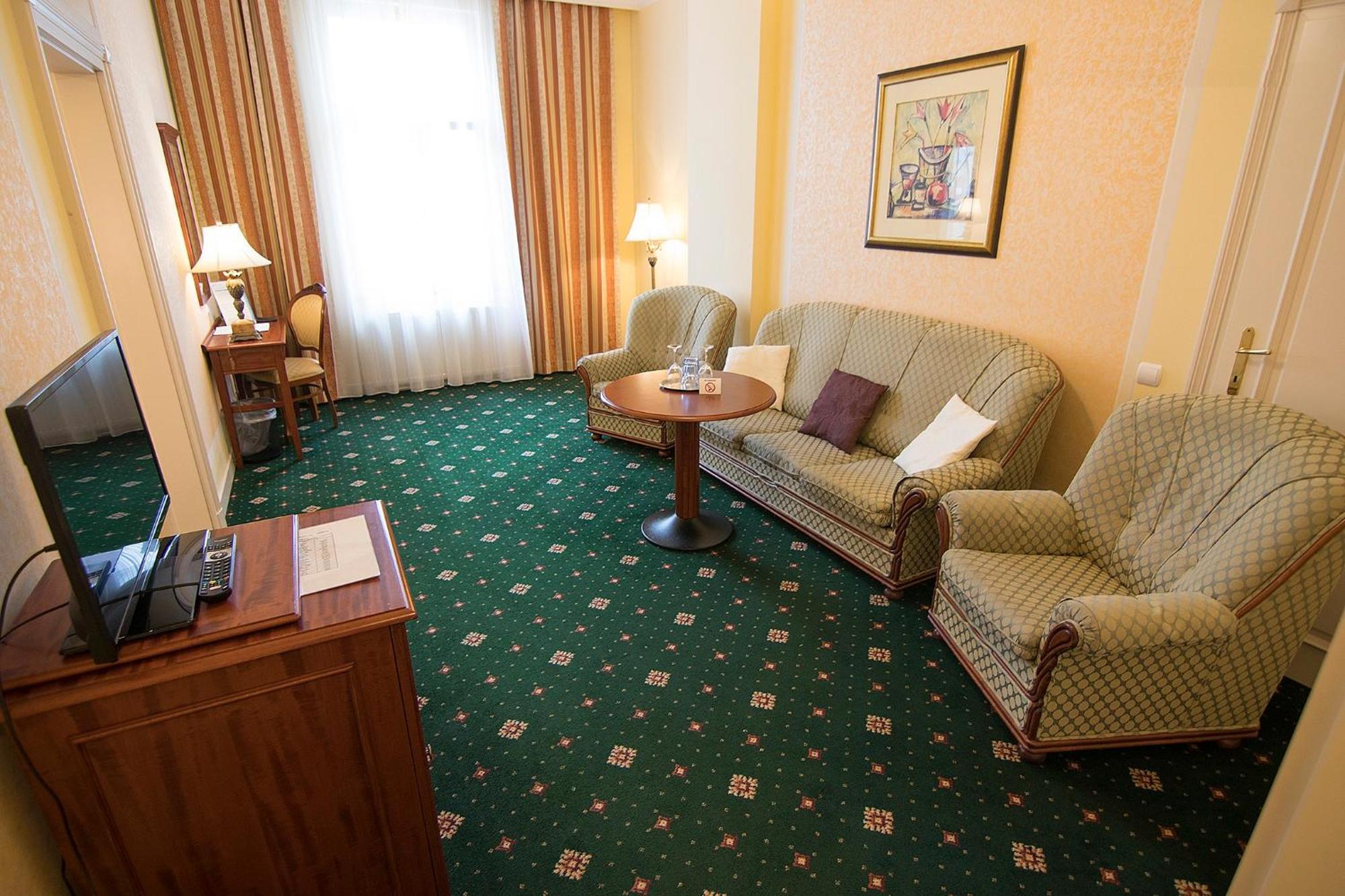 Humboldt Park Hotel & Spa Karlovy Vary Luaran gambar